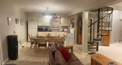 Creekside Chalet