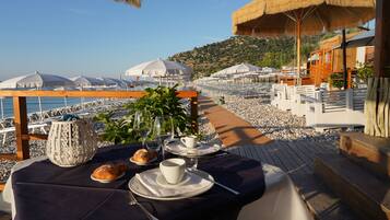 House, 1 Bedroom, Balcony, Garden View | Beach