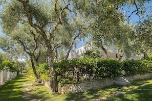 Maison, 1 chambre, balcon, vue sur le jardin | Entrée de l’hébergement 