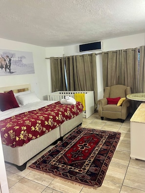Ferienhaus, 5 Schlafzimmer, eigener Pool, Stadtblick | 5 Schlafzimmer, WLAN
