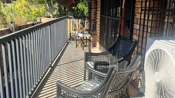House, 5 Bedrooms, Private Pool, City View | Balcony