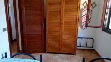Nhà, 2 phòng ngủ, hút thuốc, sân hiên | Nội thất