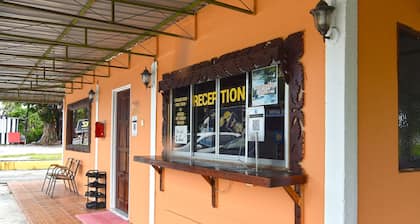 Hotel O Awan Biru Motel