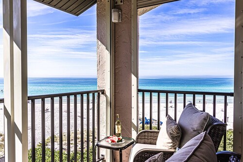 Unbeatable Ocean Views from Multiple Rooms and Balcony, Private Beach | Free Excursion