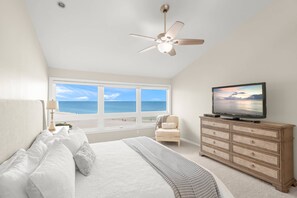 3 bedrooms, iron/ironing board, free WiFi, bed sheets - Unbeatable Ocean Views from Multiple Rooms and Balcony, Private Beach | Free Excursion (Sarasota)