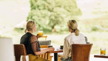 Free daily full breakfast