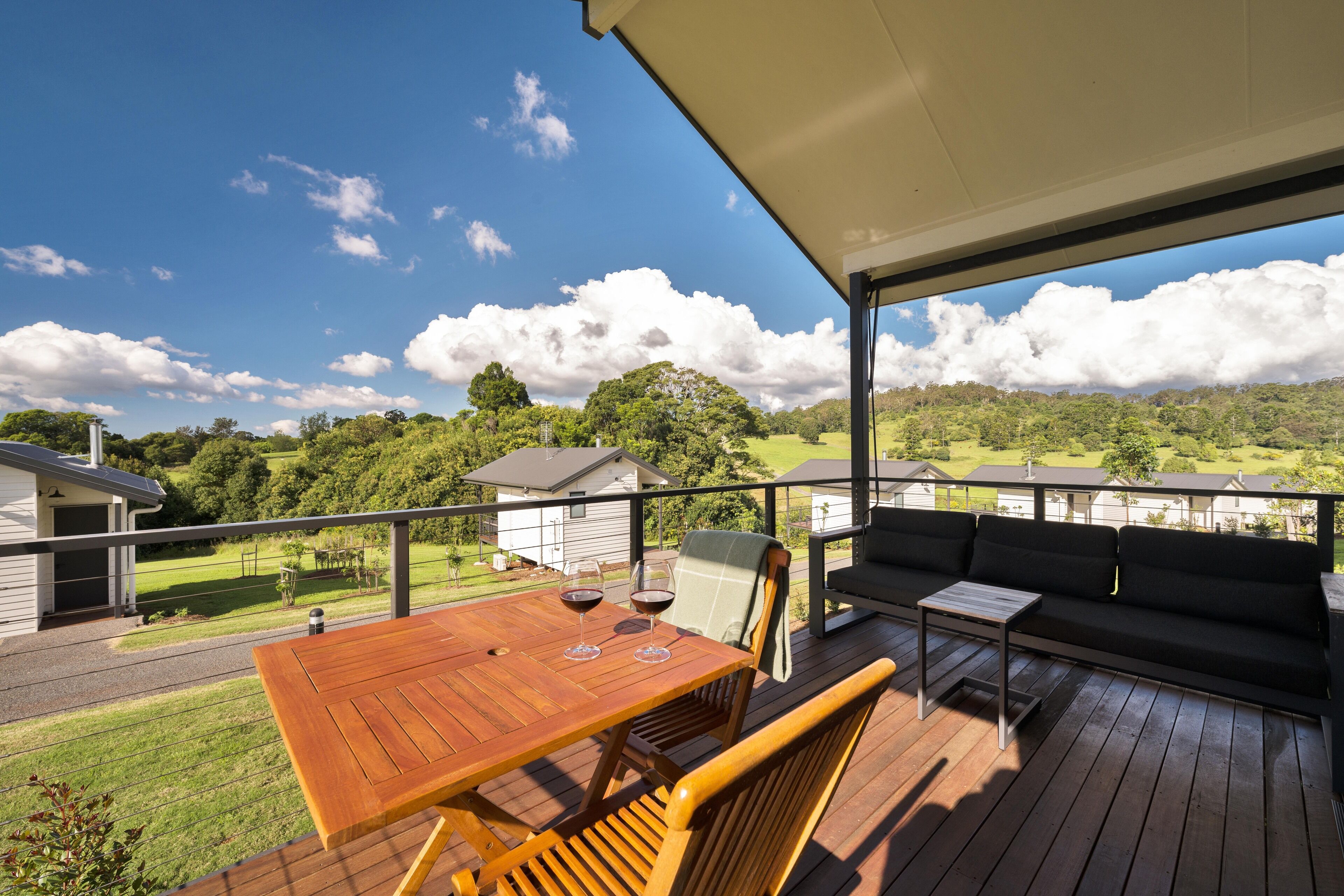 Accessible Beechmont Cabin | Terrace/patio