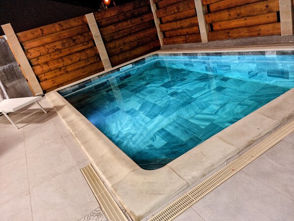 Outdoor pool - 2 modern wood lofts for up to 10 people. (Saint-Pierre)