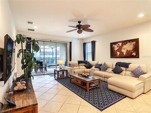 Smart TV, consola de videojuegos y juguetes