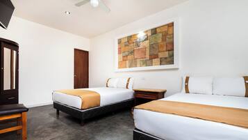 Habitació estàndard, 2 llits dobles | Escriptori, habitacions insonoritzades, wifi gratuïta i roba de llit