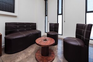 Deluxe Double Room | Room amenity - Capital O Hotel Joyma Suites, San Luis (San Luis Potosi)