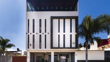 Façana frontal de l'allotjament