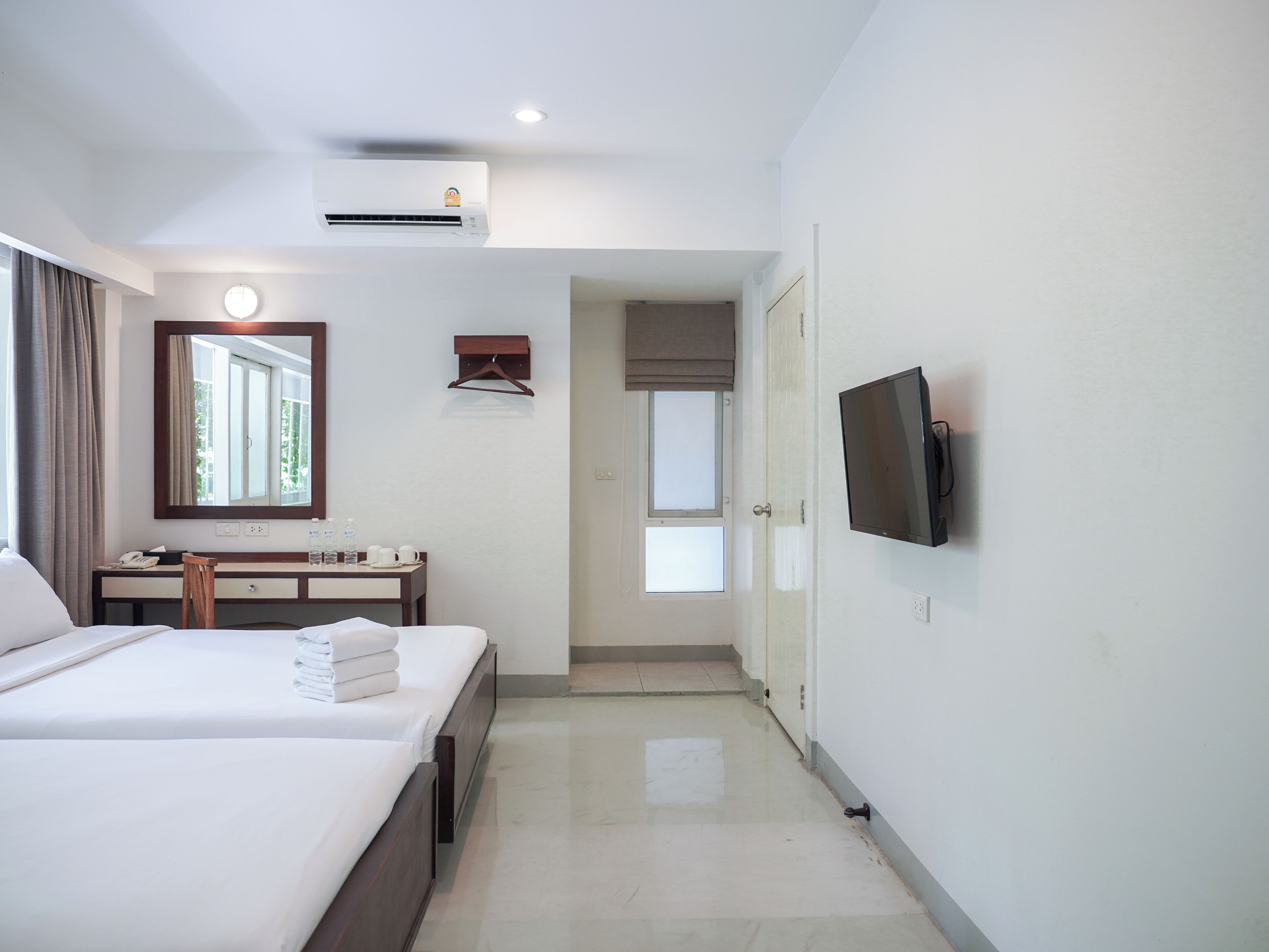 Photo - Niagara Hotel