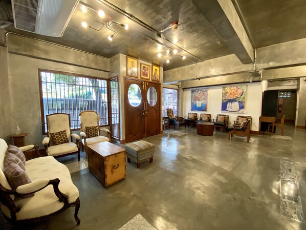 Front of property - Niagara Hotel (Bangkok)