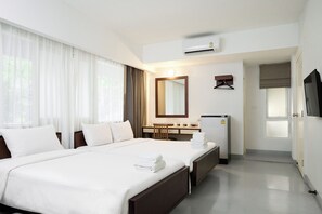 Room - Niagara Hotel (Bangkok)