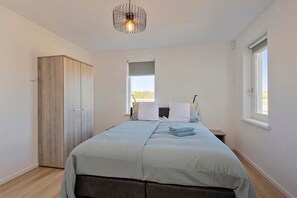 6 bedrooms, free WiFi
