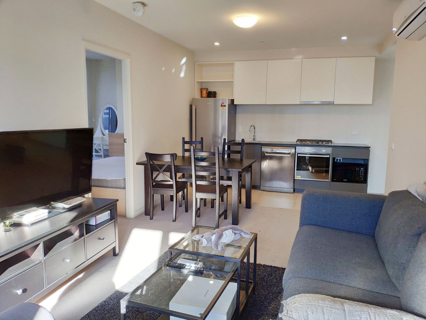 One Bedroom Apartment in Heart of CBD