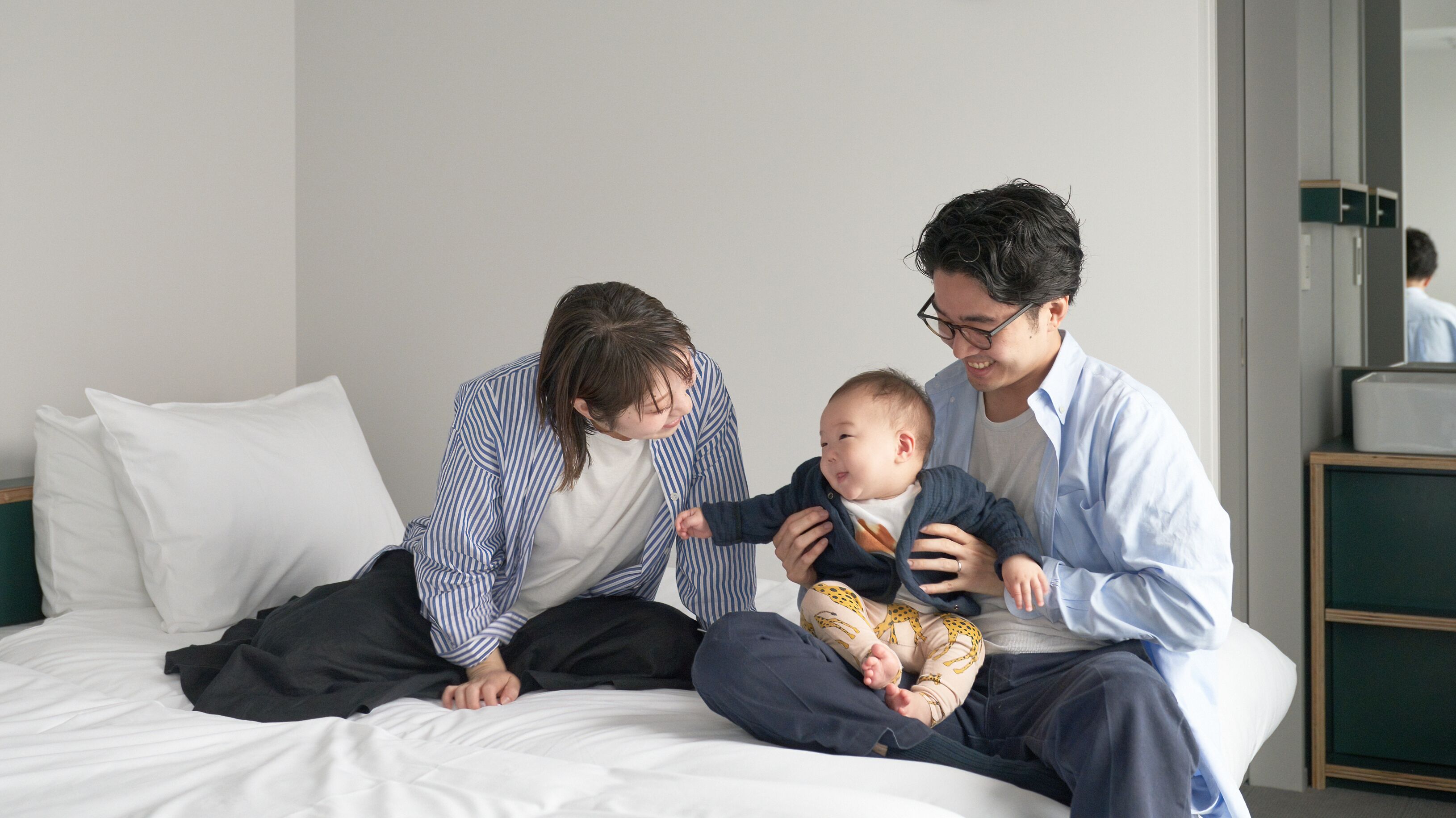 Deluxe Corner Twin - Non Smoking [MAX 4 Guests: 2 adults and 2 children(5 years old or younger) | In-room safe, blackout curtains, soundproofing, iron/ironing board