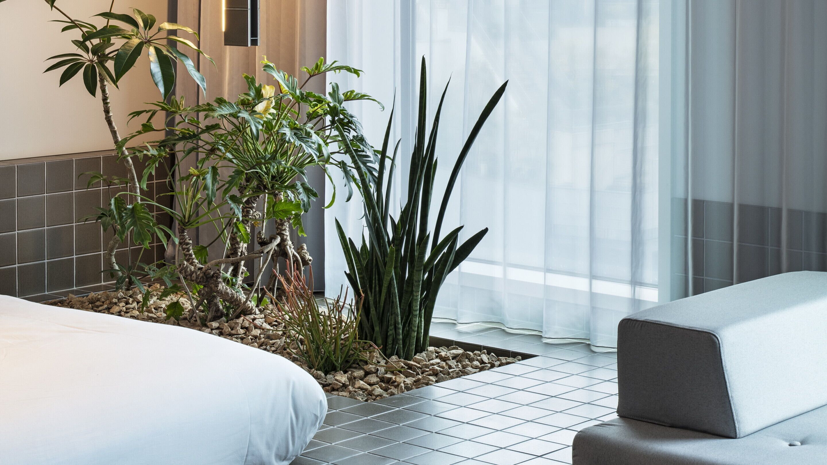 party suite on the top floor - non smoking [max 6 guests: 4 adults and 2 children (under 5 yrs old) | 1 bedroom, in-room safe, blackout curtains, soundproofing