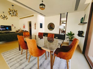 Dining - Villa-Bay (Muscat)