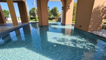 Indoor pool, 3 outdoor pools, pool umbrellas, pool loungers
