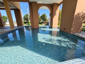 Indoor pool, 3 outdoor pools, pool umbrellas, sun loungers