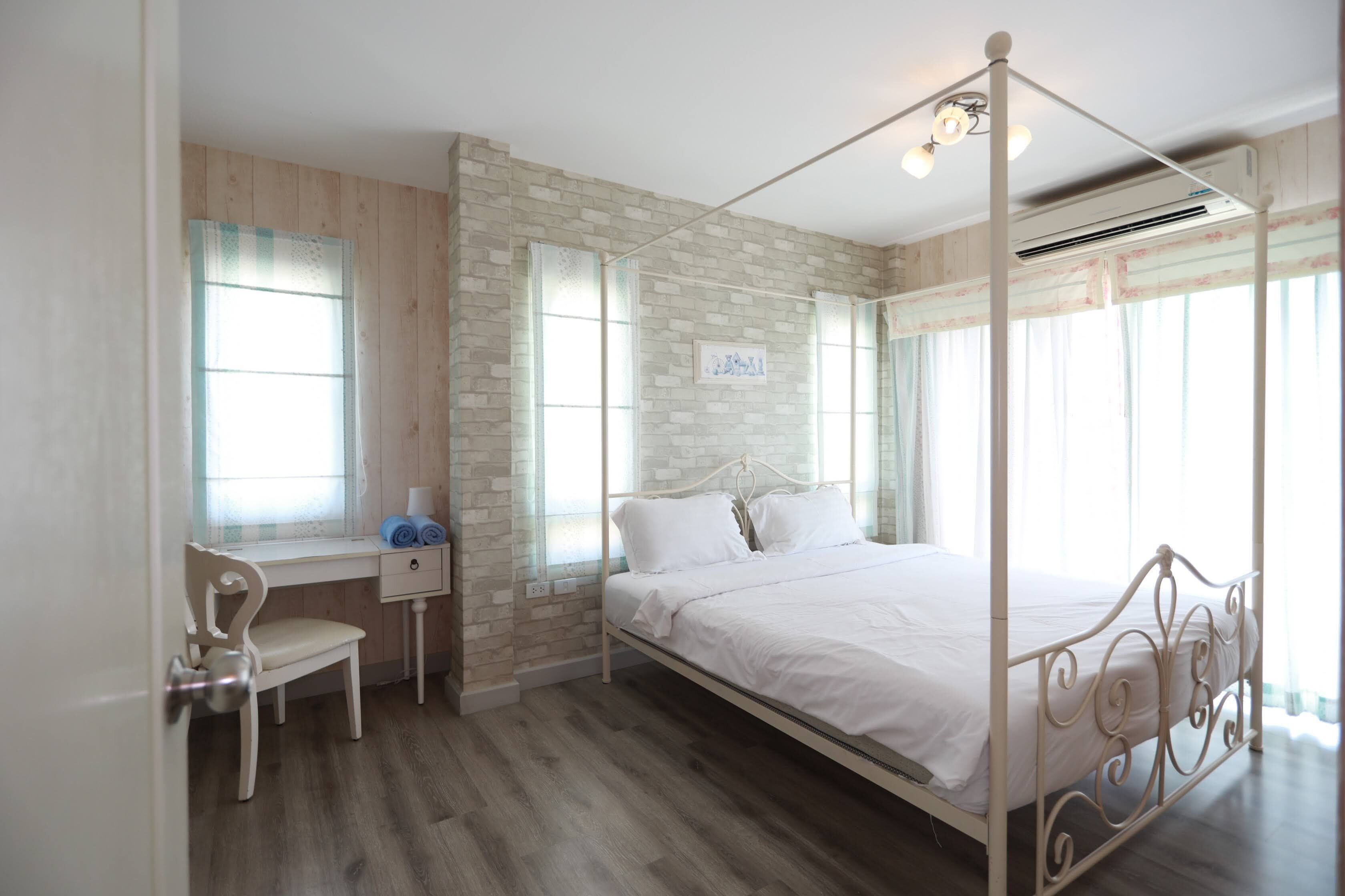 Family Villa, 3 Bedrooms, Private Pool (House no. 855/4) | 3 bedrooms, desk, free WiFi, individually decorated