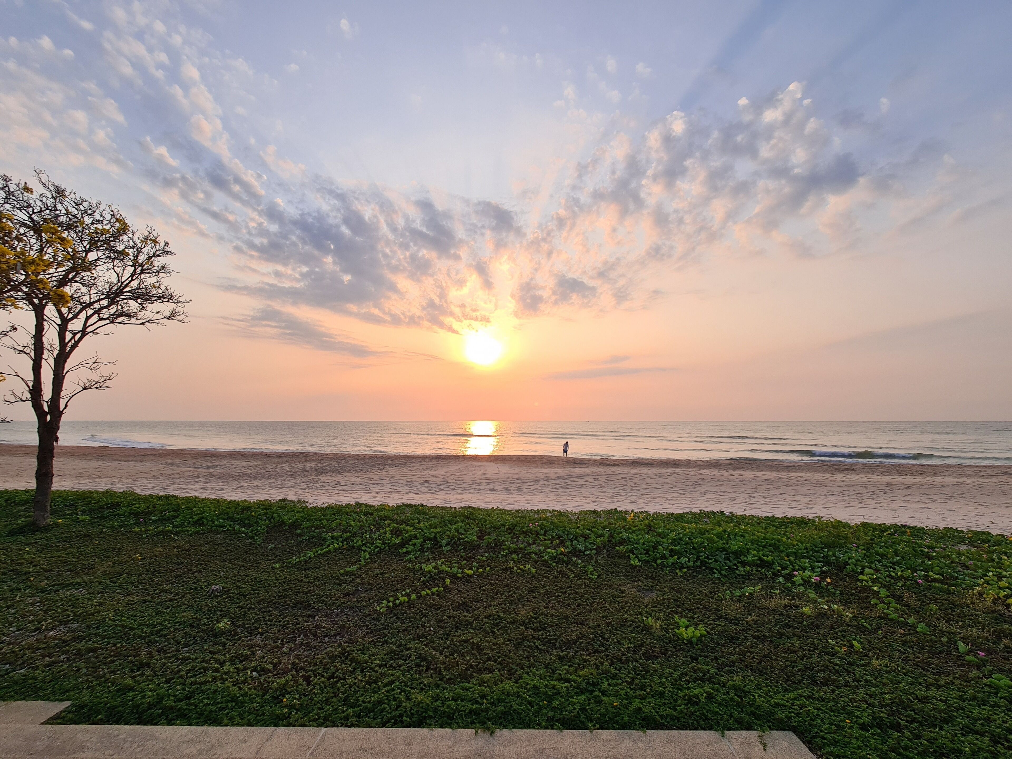 Private beach, white sand, free beach shuttle, beach umbrellas