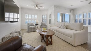 Apartment, 4 Schlafzimmer | Wohnzimmer