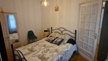 1 bedroom, iron/ironing board, travel crib, free WiFi