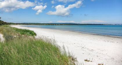 Lovely home in Nexø with WiFi