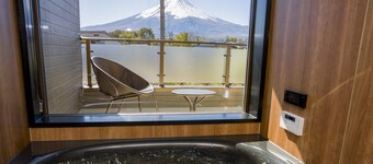 Rakuten STAY Fuji Kawaguchiko Station