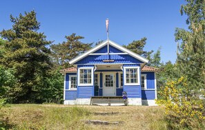 Exterior - Beautiful home in Nexø with sauna (Nexø)