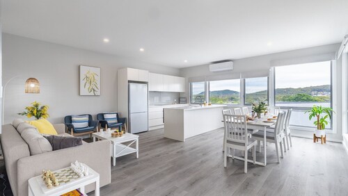 Fingal Bay Seabreeze Unit 2  16 Tuna Crescent
