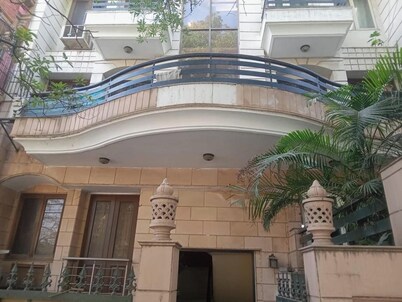 3 Bed Apartment Sleeps 6 With Parking