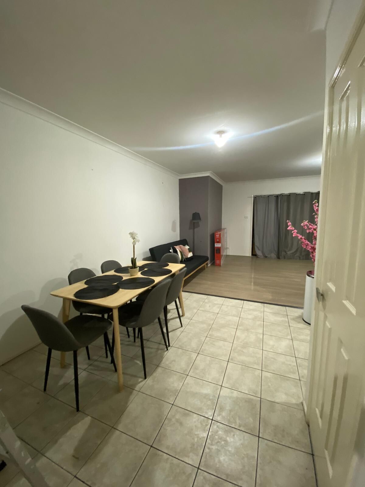 Spacious 3 bedroom townhouse with AC and lock up garage — image 2