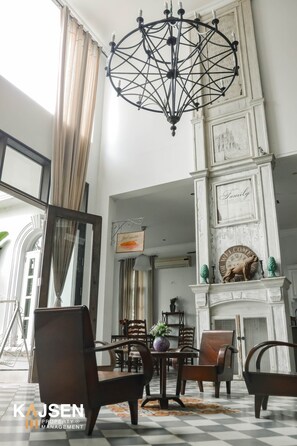 Interior - La Maison Villa - Villa for Filming (Thuận An)