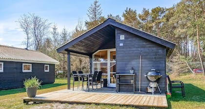 Tolles Haus mit 2 Schlafzimmern in NexĂž