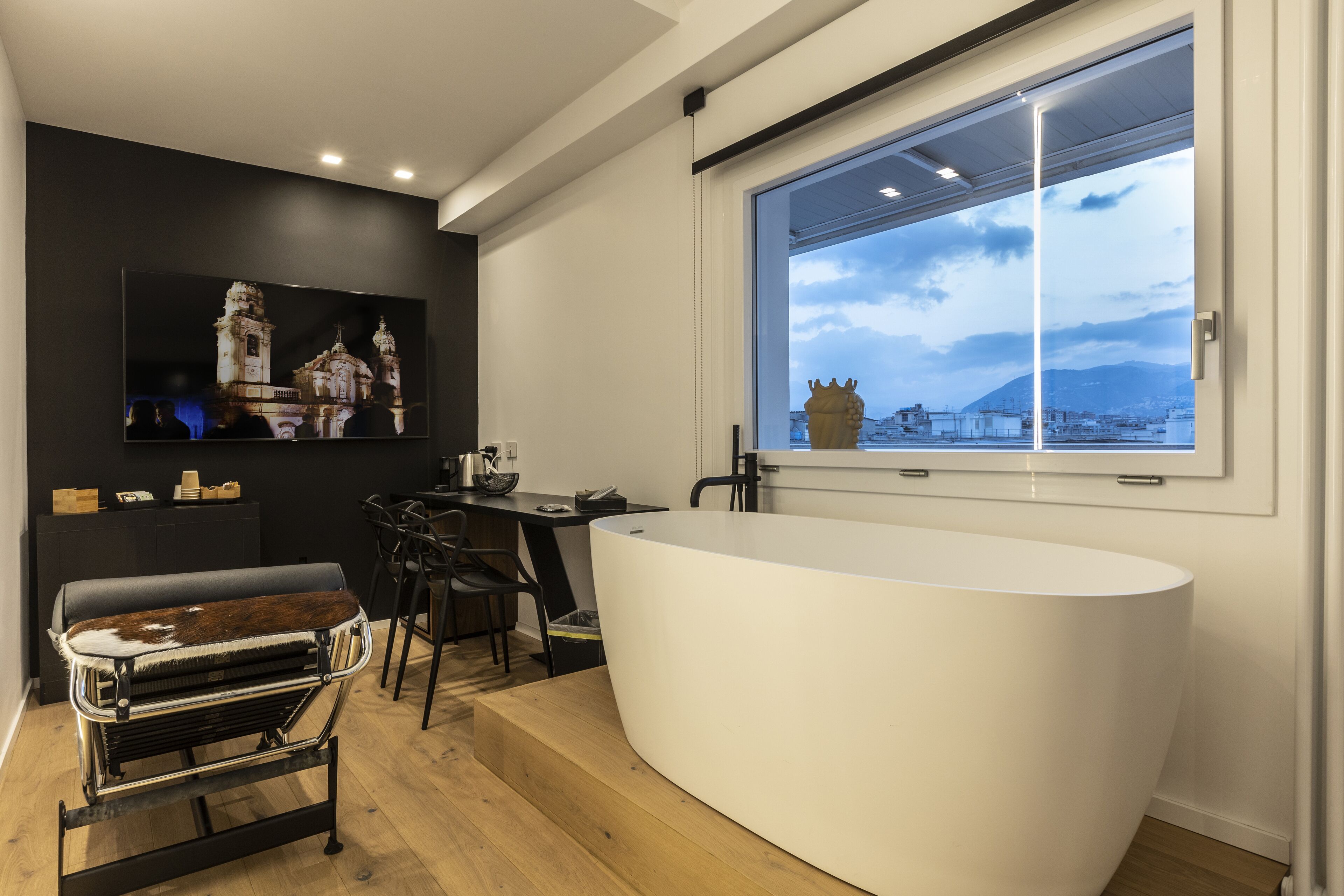 Dusche, Whirlpool, Haartrockner, Bidet