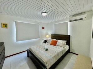 4 Schlafzimmer, Zimmersafe, Bügeleisen/Bügelbrett, kostenloses WLAN