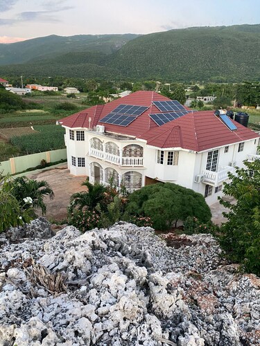 Eve's Rockaway Villa is a beautiful home with 360 degrees views of nature that includes  the tranquil Rose Hill and the unique Rocky Hill  Trails.