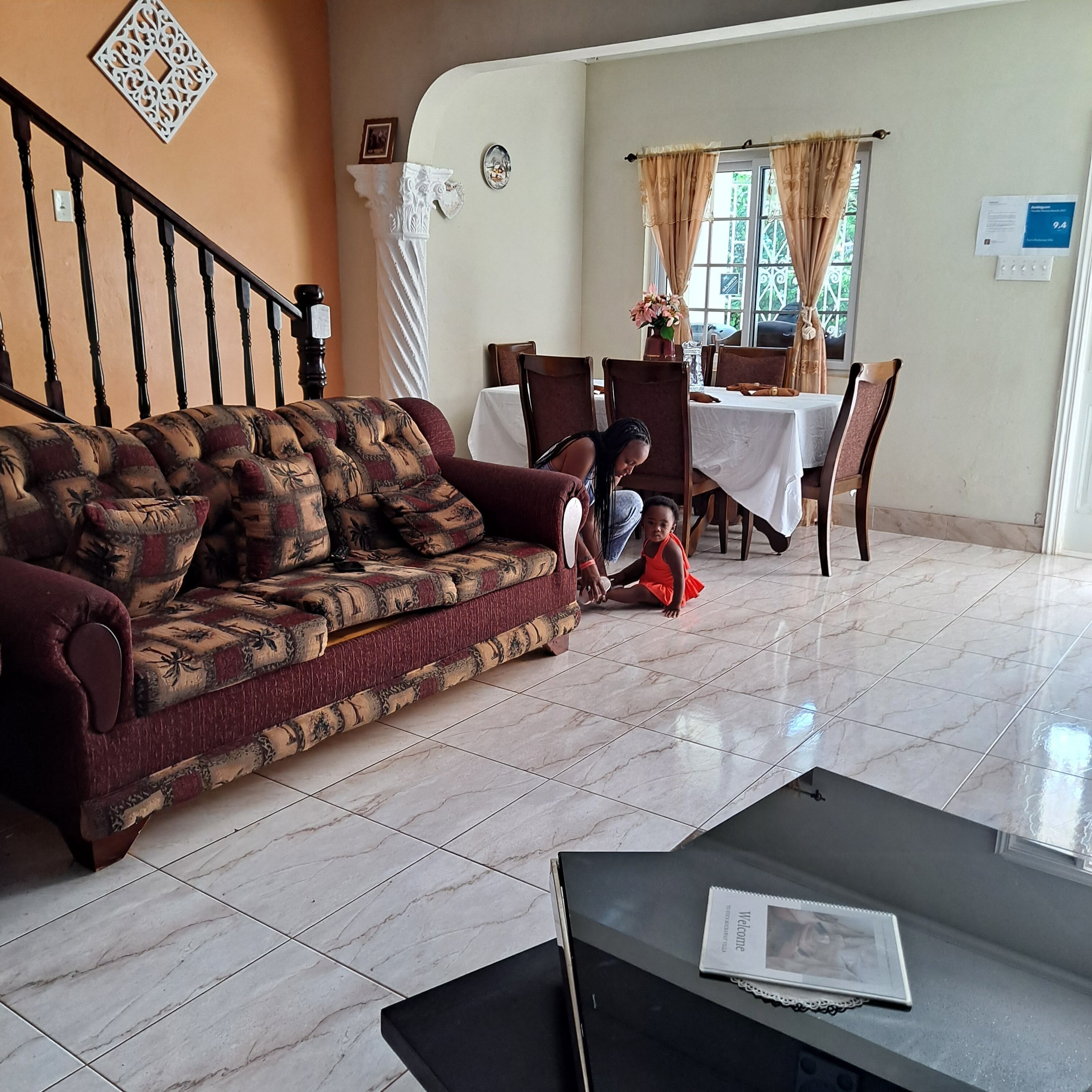 Smart TV, futbolito, libros y estéreo 