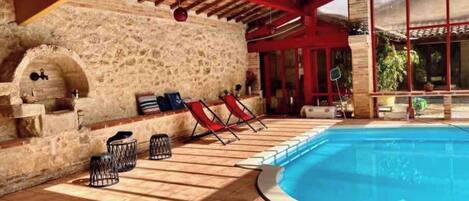 Piscine couverte, piscine chauffée