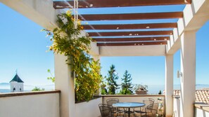 Outdoor dining - Magnificent loft with terrace and views (Viznar)