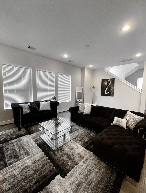 Smart TV, video games