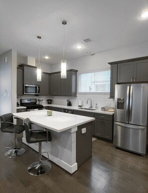 Fridge, microwave, oven, dishwasher