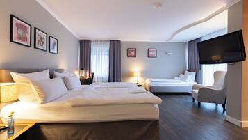 Premium Room, 1 Queen Bed (Annex) | Soundproofing, free WiFi, bed sheets