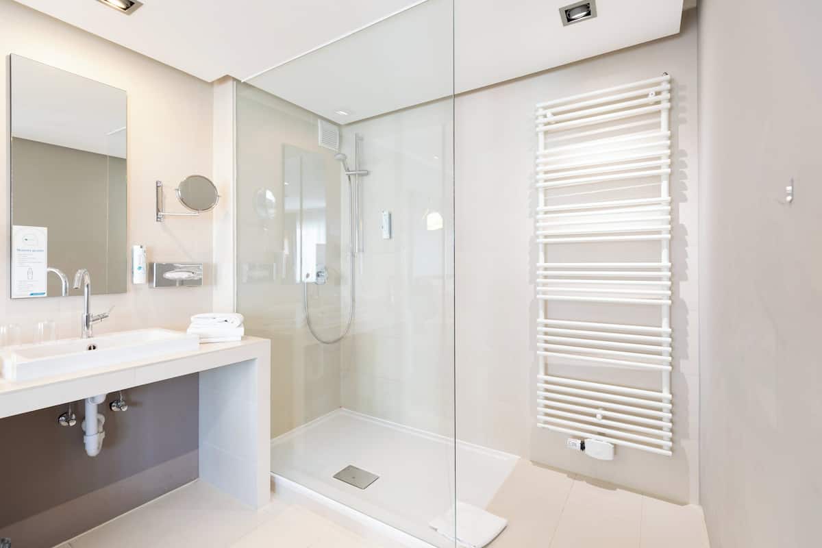 Executive Room | Bathroom