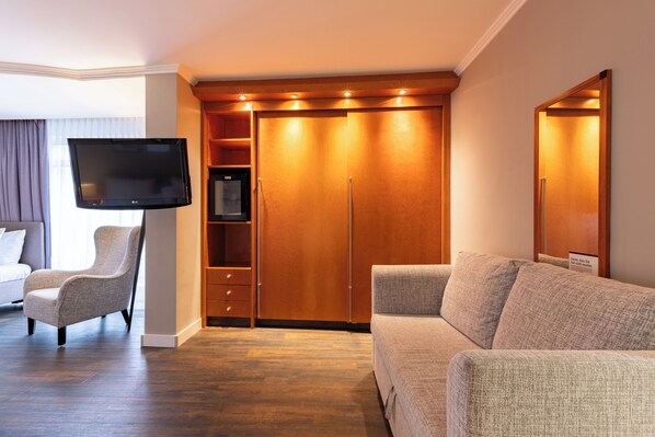 Soundproofing, free WiFi, bed sheets - Garner Hotel Friedrichshafen by IHG (Friedrichshafen)