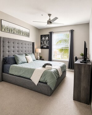 3 bedrooms, in-room safe, desk, iron/ironing board